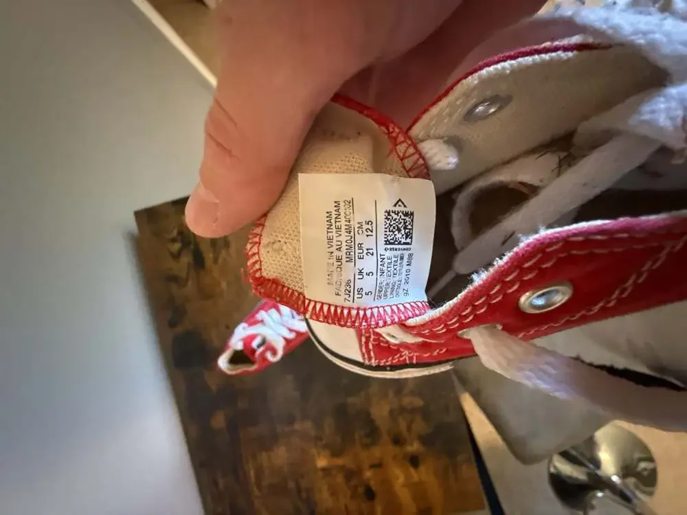 Converse Chuck Taylor All Star Low Top Infant Red Sneakers 7J236